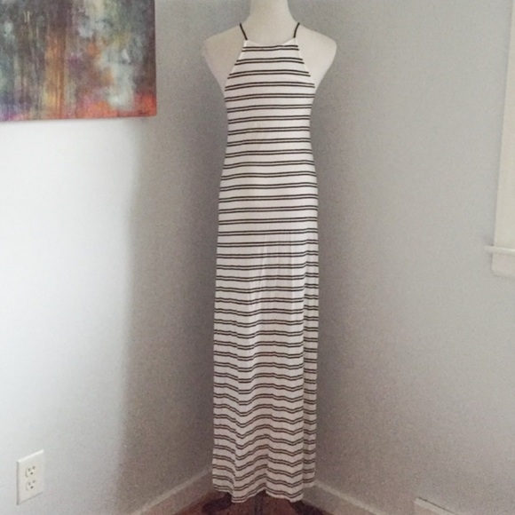 Soprano White & Black Striped Halter neck Maxi Dress small - Picture 5 of 5